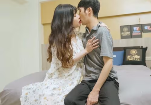 Poster of Bố vừa đi vắng mẹ kế gạ tình cậu con chồng loạn luân lúc nữa đêm