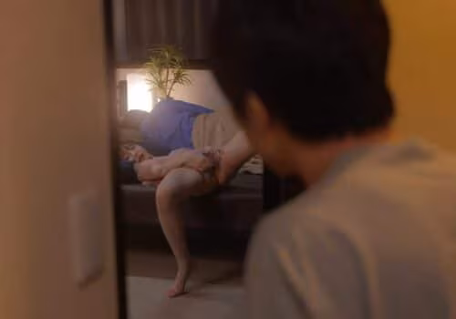 Poster of Cậu nhân viên không cưỡng lại được sự dâm đãng của cô vợ trẻ của sếp