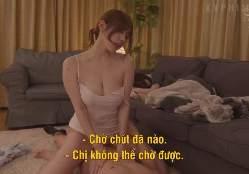 Poster of Đến nhà bạn gái thanh niên địt luôn chị gái người yêu