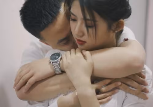 Poster of Vợ ngoại tình cùng người lạ khi chồng lạnh nhạt
